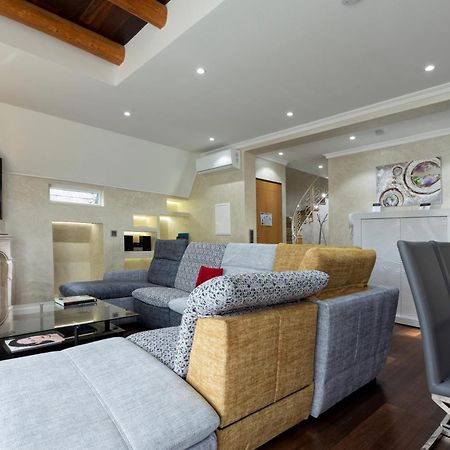 The Queen Luxury Apartments - Villa Vinicia Luxembourg Eksteriør bilde